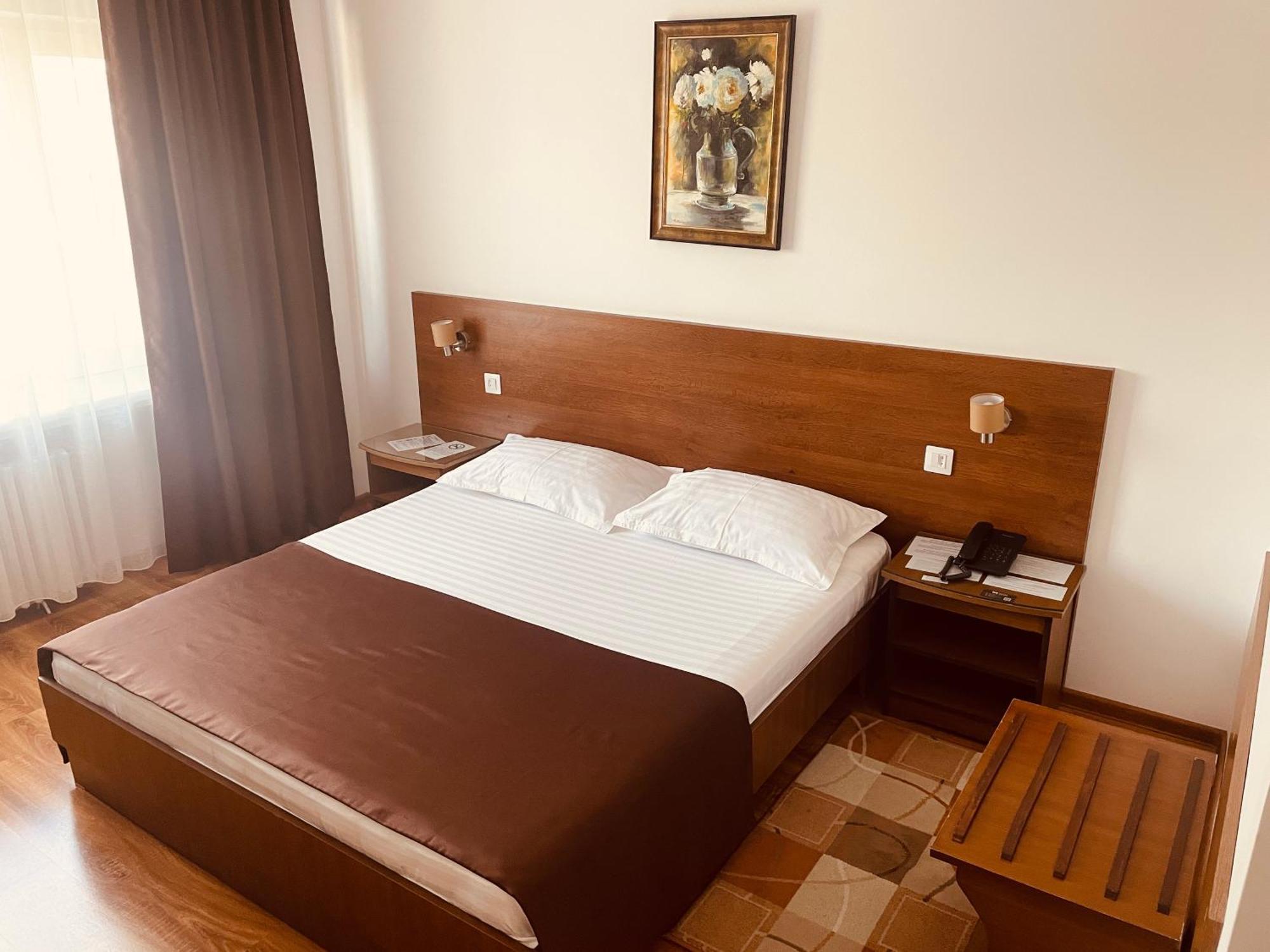 Hotel Moldova Bîrlad Εξωτερικό φωτογραφία