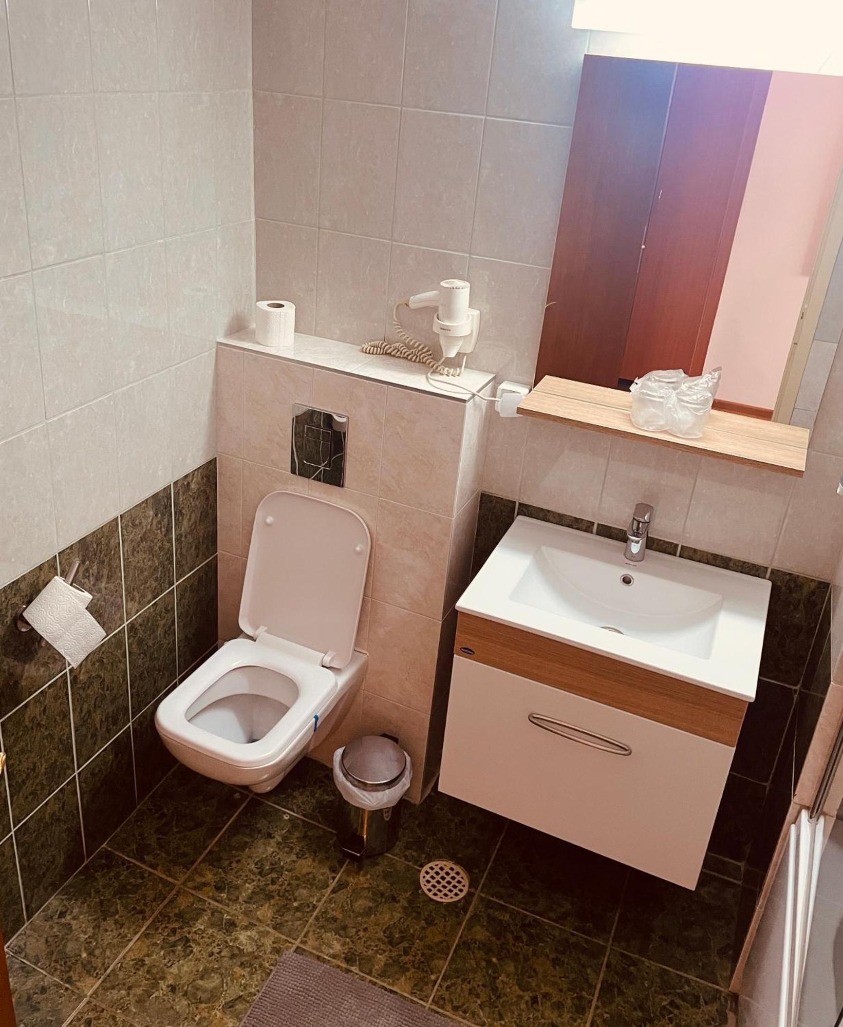 Hotel Moldova Bîrlad Εξωτερικό φωτογραφία
